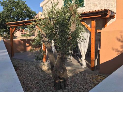 Excellent stone house-Pet friendly