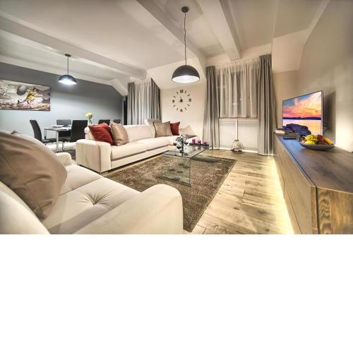 Exclusive 2 bedroom apartment Old Town - 2 baths, balcony and view - by Prague City Apartments
