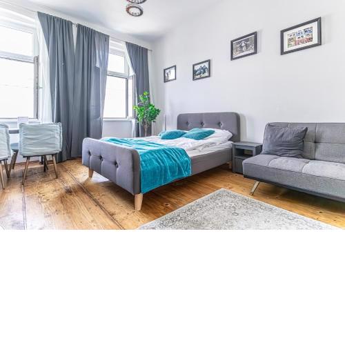 Explore Vienna: 2BR Retreat Near Westbahnhof