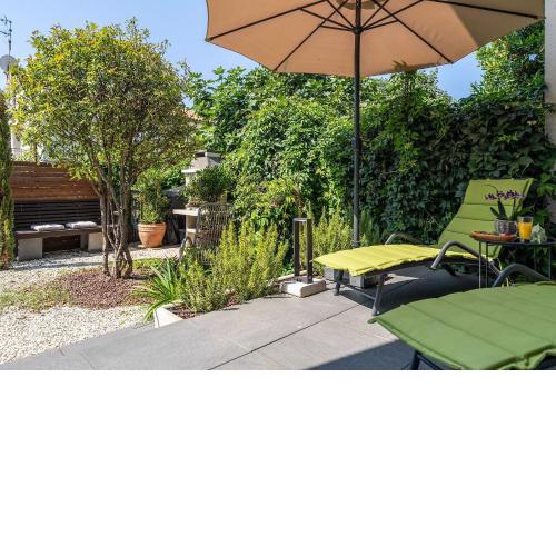 Exquisites Ferienhaus mit privatem Garten, Liegen, Kinderstuhl, Waschmaschine - nur 700 Meter zum Strand