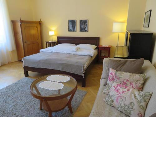 Family Apartment Písek City Centre II.