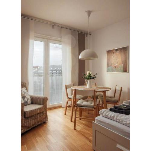 Family Comfy Apartments by Mariahilfer Straße Shopping Street 24H Check-in