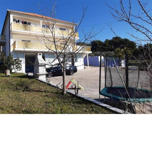 Family friendly apartments with a swimming pool Bibinje, Zadar - 19774