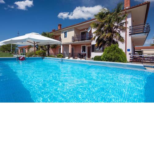 Family friendly apartments with a swimming pool Cepic, Central Istria - Sredisnja Istra - 11636