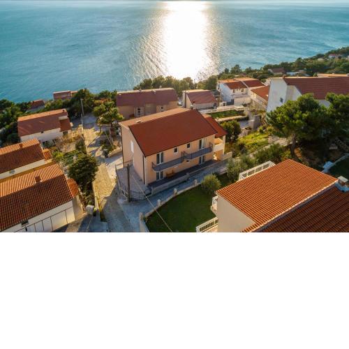 Family friendly apartments with a swimming pool Stanici, Omis - 18676