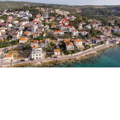 Family friendly apartments with a swimming pool Sutivan, Brac - 15665
