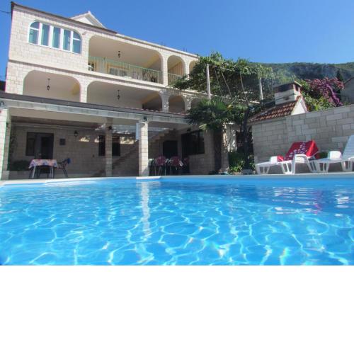 Family friendly apartments with a swimming pool Trpanj, Peljesac - 15603
