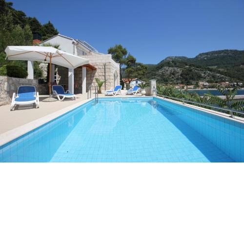 Family friendly apartments with a swimming pool Trstenik, Peljesac - 11081