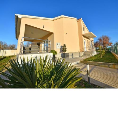 Family friendly house with a parking space Galovac, Zadar - 17912