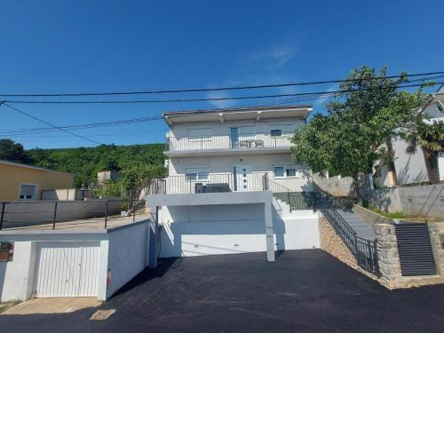 Family friendly house with a swimming pool Dramalj, Crikvenica - 22827