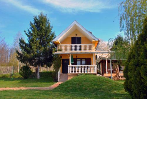 Family friendly house with a swimming pool Nova Kapela, Slavonija - 17313