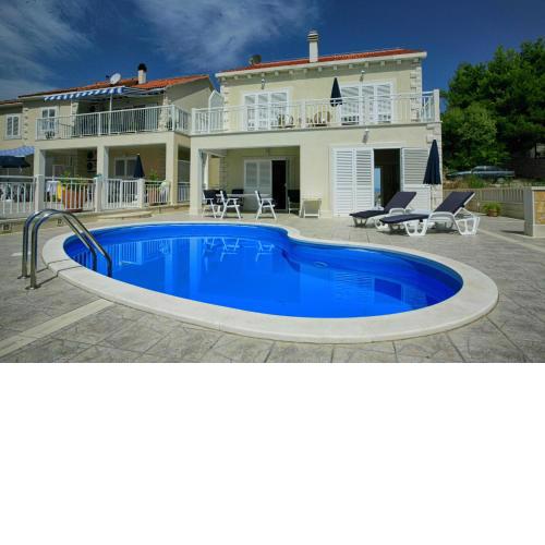 Family friendly house with a swimming pool Sumartin, Brac - 16842