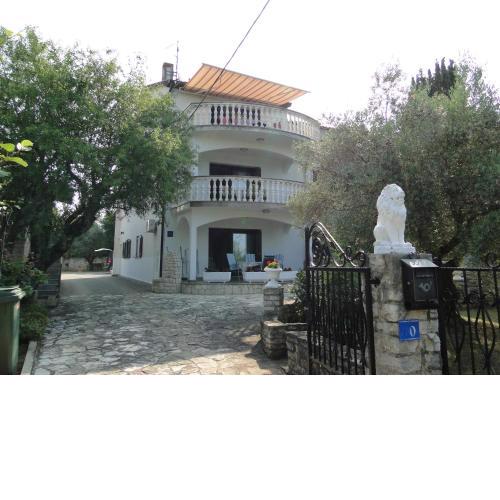 Family friendly house with a swimming pool Zambratija, Umag - 14648