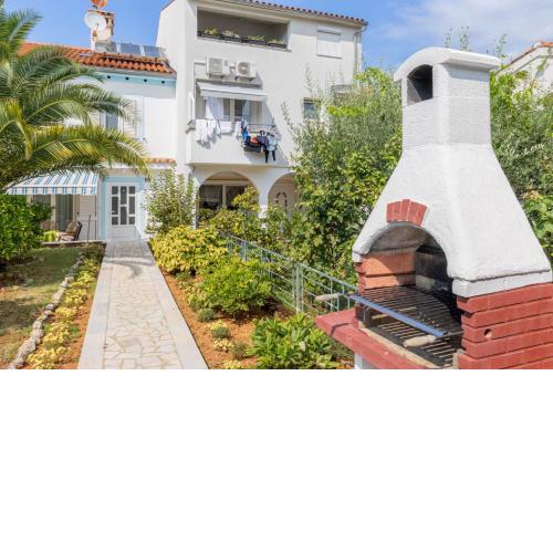 Family holiday house Veli Jože