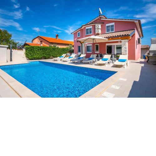 Family villa Nicole