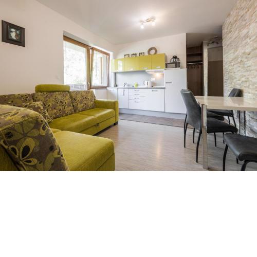Fatrapark 2 apartment 214 in Hrabovo with ski storage room