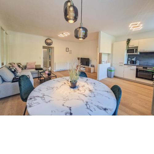 FeelHome-Donau-6 Gäste-WiFi-Smart TV