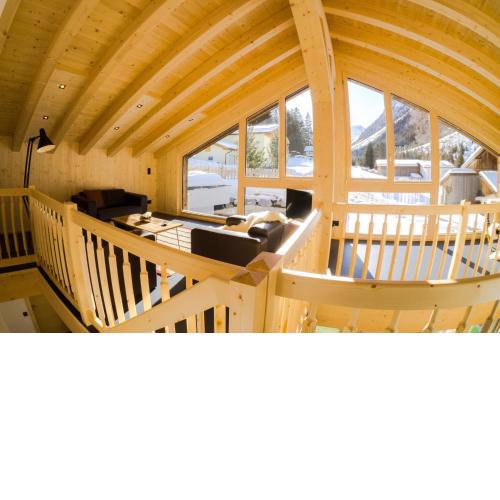 Ferienhaus Alpen Lodge und die Gams