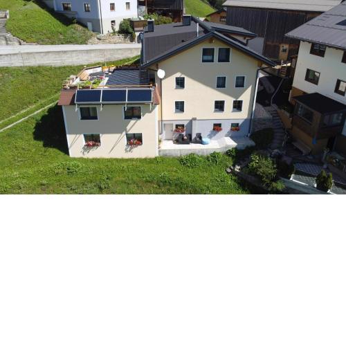 Ferienhaus Bergblick Kappl, nur 17 Minuten vom Skigebiet Ischgl entfernt