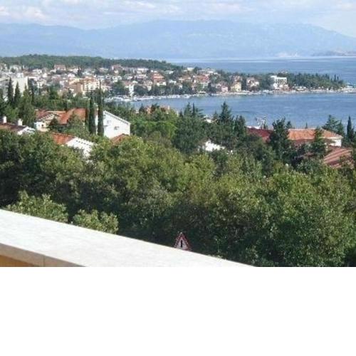 Ferienhaus in Crikvenica mit Schöner Terrasse