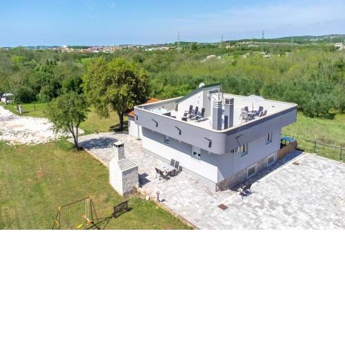 Ferienhaus Ivana mit Jacuzzi in Pula,Istrien