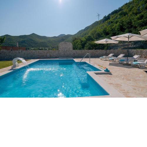 Ferienhaus mit Privatpool für 8 Personen ca 107 qm in Seoca, Dalmatien Mosor