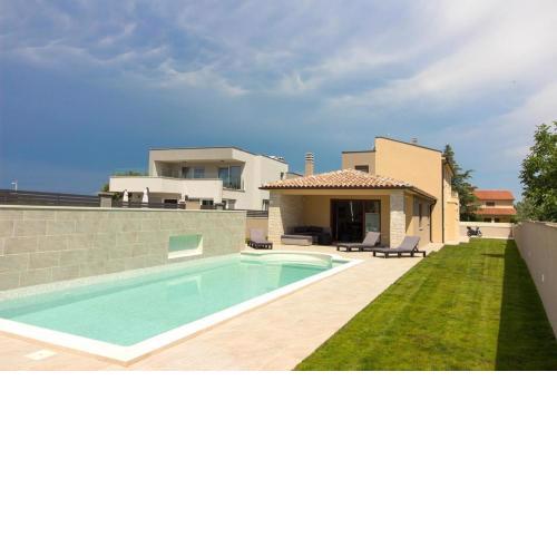 Ferienhaus mit Privatpool für 8 Personen ca 120 qm in Šišan, Istrien Südküste von Istrien
