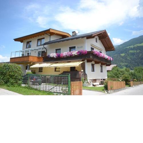 Ferienhaus Tirol Zillertal by FeWo-Plan Raffeiner UDEZ100