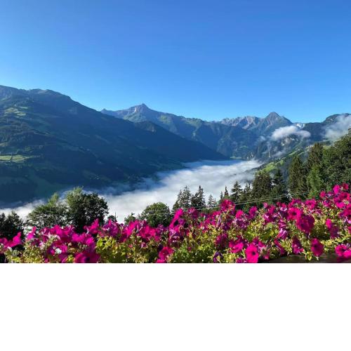 Ferienhaus Zillertal Panorama Blick Balkon Sauna