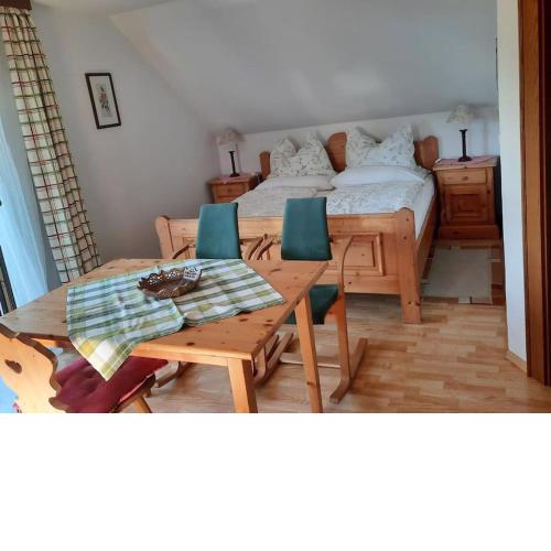 Ferienwohnung direkt am See 4