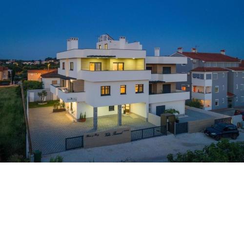 Ferienwohnung in Pula mit Privatem Balkon