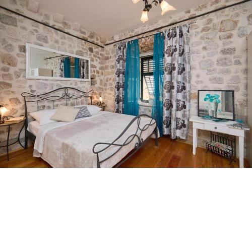 Festa Apartments & Rooms