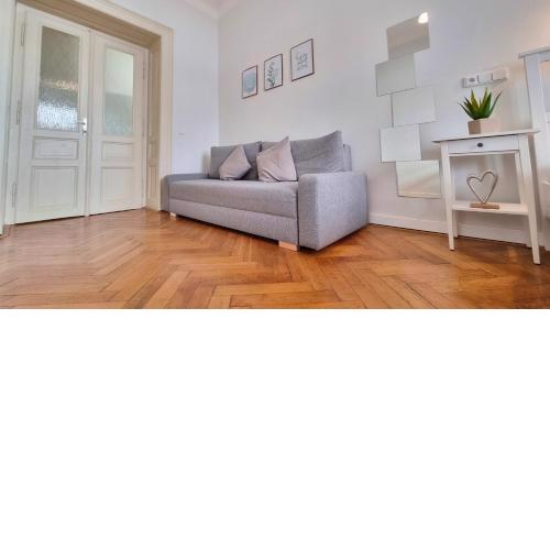 Finnem Rentals Florenc