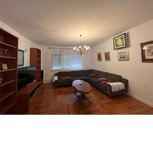 Flat near city center