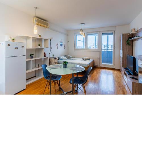 Flex SelfCheckIns 120 - Zagreb - Studio Apartment - Loggia