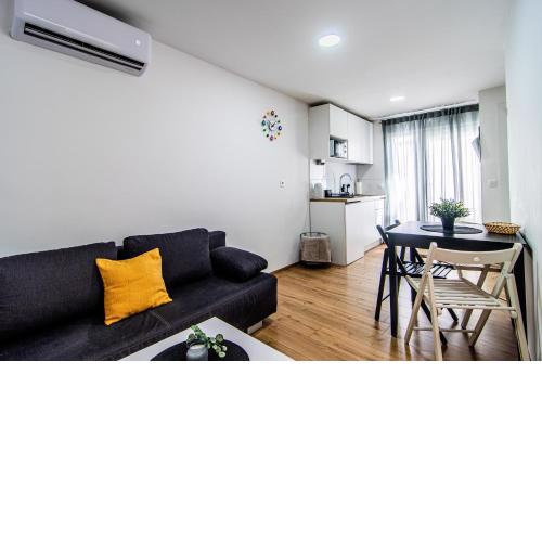 Flexible SelfCheckIns 106 - Zagreb - City Centre - Loggia