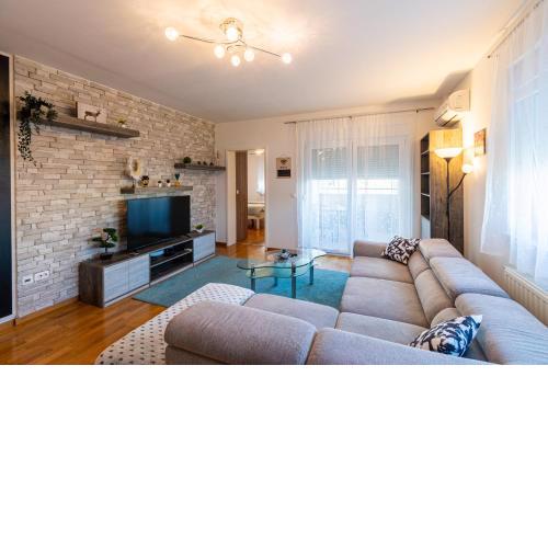 Flexible SelfCheckIns 40 - Zagreb - Parking - Big Loggia - New - 2 beedroms