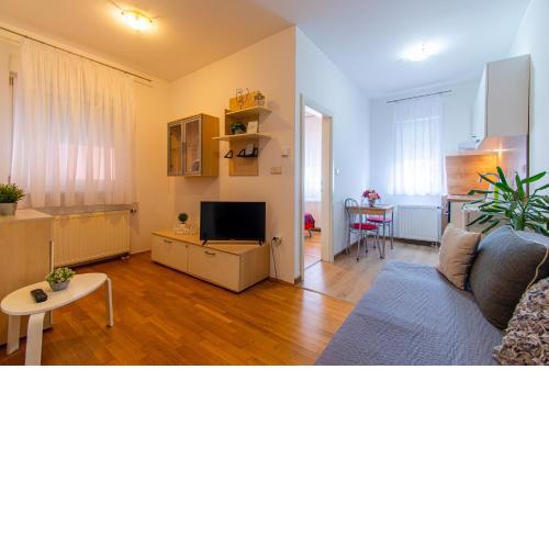 Flexible SelfCheckIns 57 - Zagreb - Parking - New