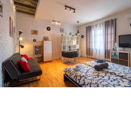 Flexible SelfCheckIns 73 - Zagreb - New - Center