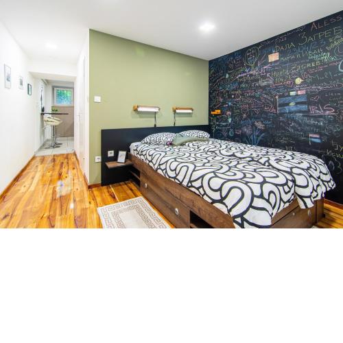 Flexible SelfCheckIns 82 - Zagreb - Center - New