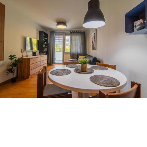 Flexible SelfCheckIns 92 - Zagreb - Parking - Loggia - Bedroom
