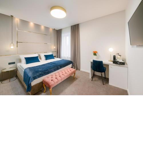 Flos Luxury Rooms