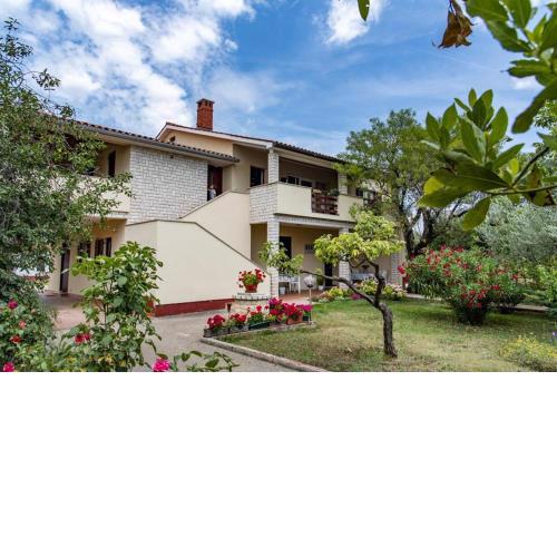 Flower Garden by M&A - Apartments