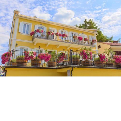 Frajona Apartments