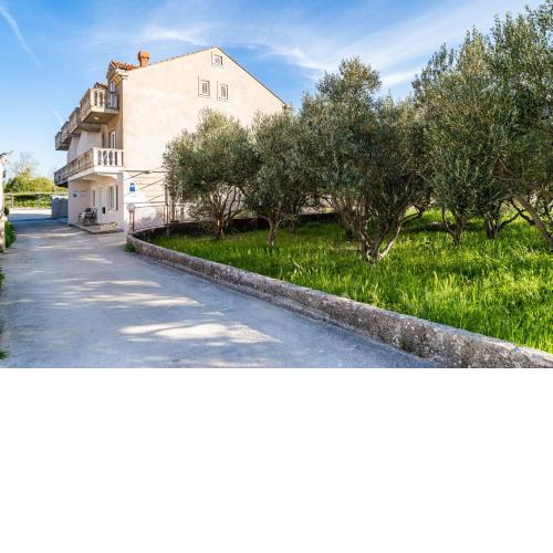 Francesca Guesthouse