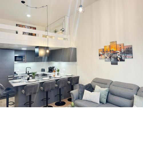 Free Parking - Cozy apartment near Vyšehrad Railway Bridge