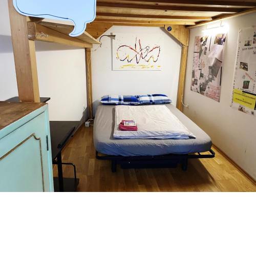 FRO-MEDIA - Room - Backside - Community Space -