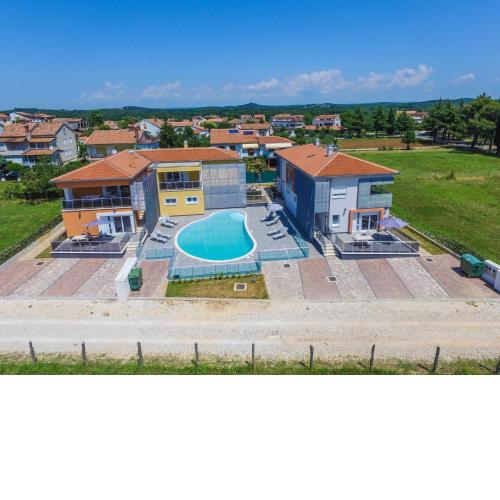 Funtana Three-Bedroom Apartment 1