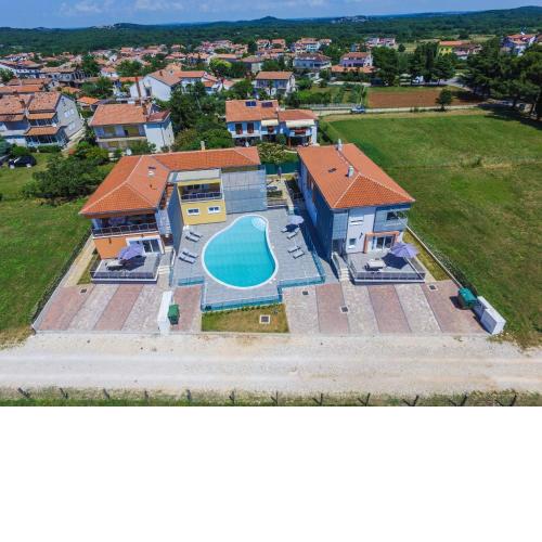 Funtana Two-Bedroom Apartment 2