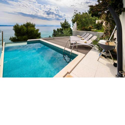 Gallery Luxury Suites & Rooms